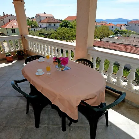With Parking Space - Diklo, - 15338 Apartman