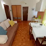 With Parking Space - Diklo, - 15338 * 자다르