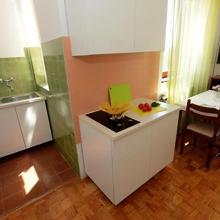 With Parking Space - Diklo, - 15338 Apartment