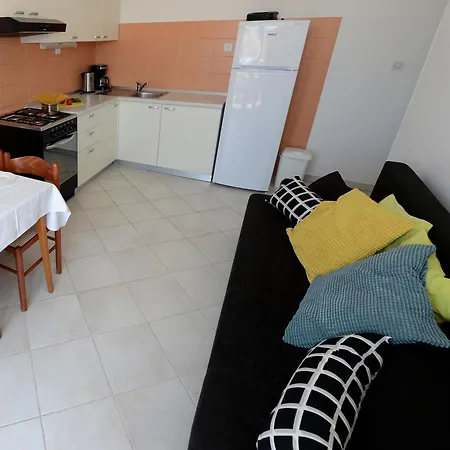 With Parking Space - Diklo, - 15338 Apartment