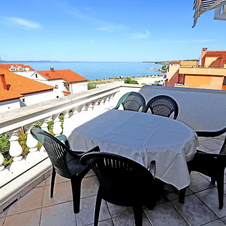 With Parking Space - Diklo, - 15338 Apartment Zadar