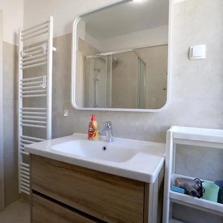 With Parking Space - Diklo, - 15338 Apartment