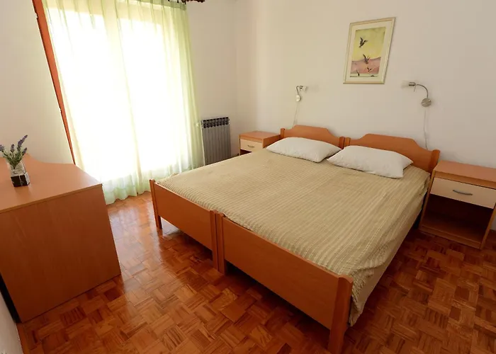 With Parking Space - Diklo, - 15338 Lejlighed