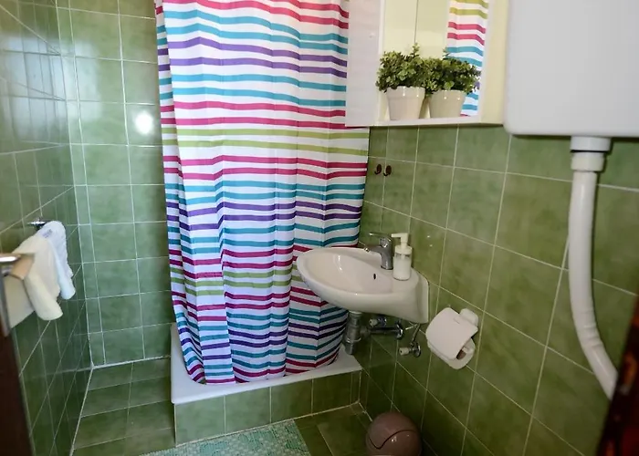 With Parking Space - Diklo, - 15338 Lejlighed *